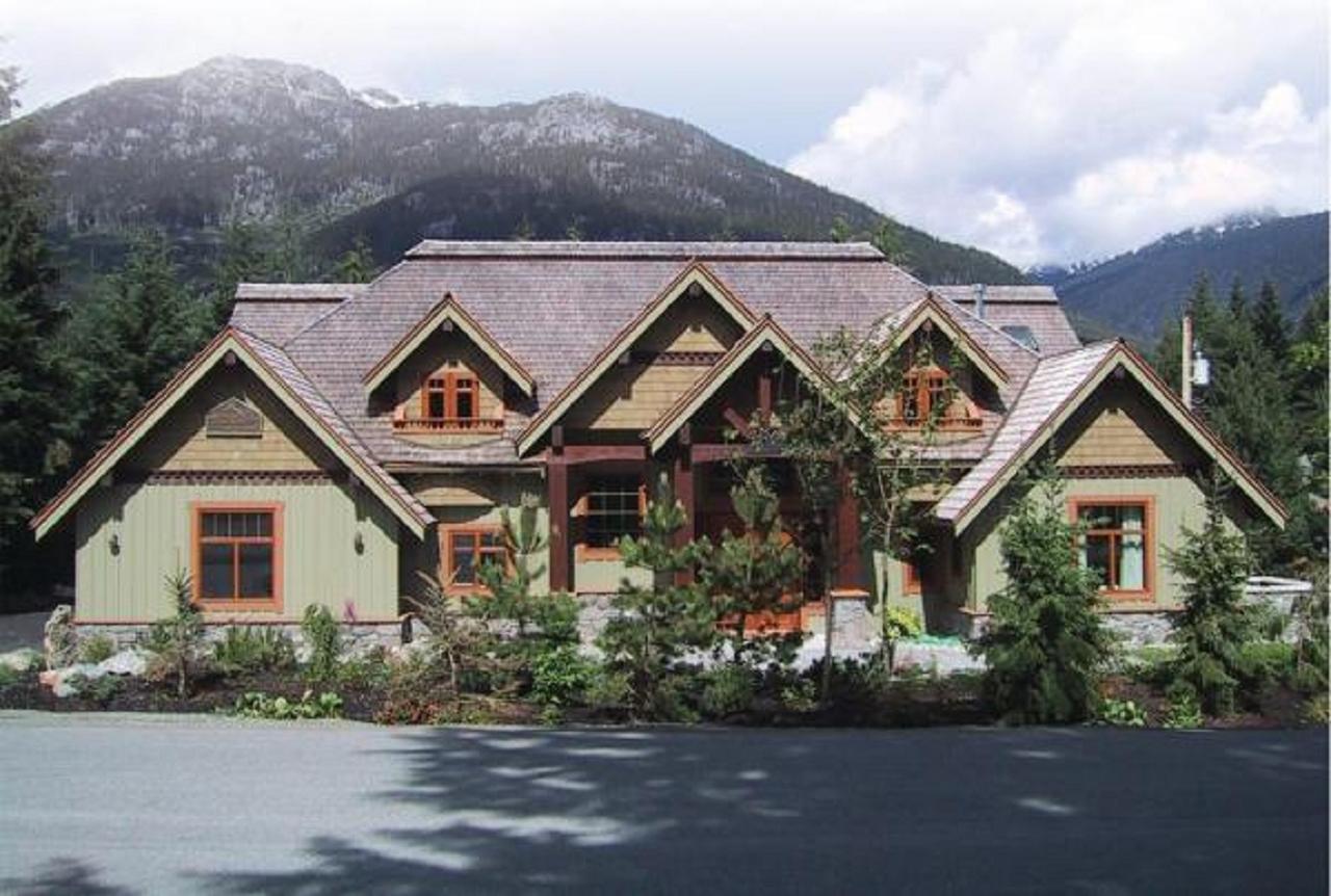 Вілла Whistler Alpine Chalet Retreat & Wellness Екстер'єр фото